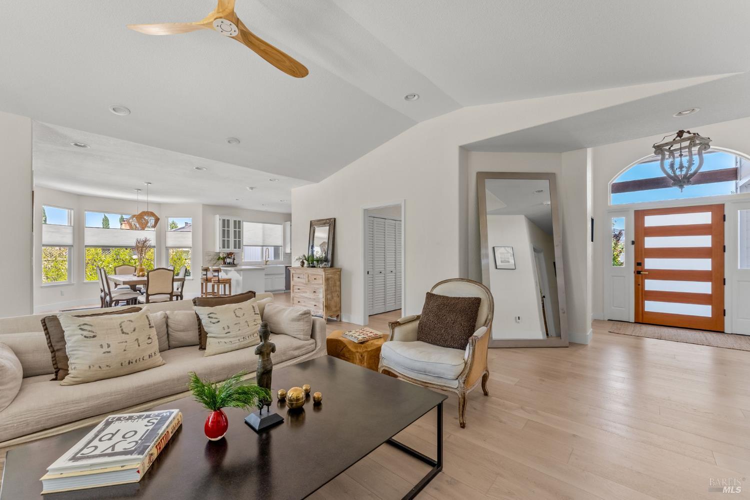 1586 Arrowhead Drive St. Helena CA 94574