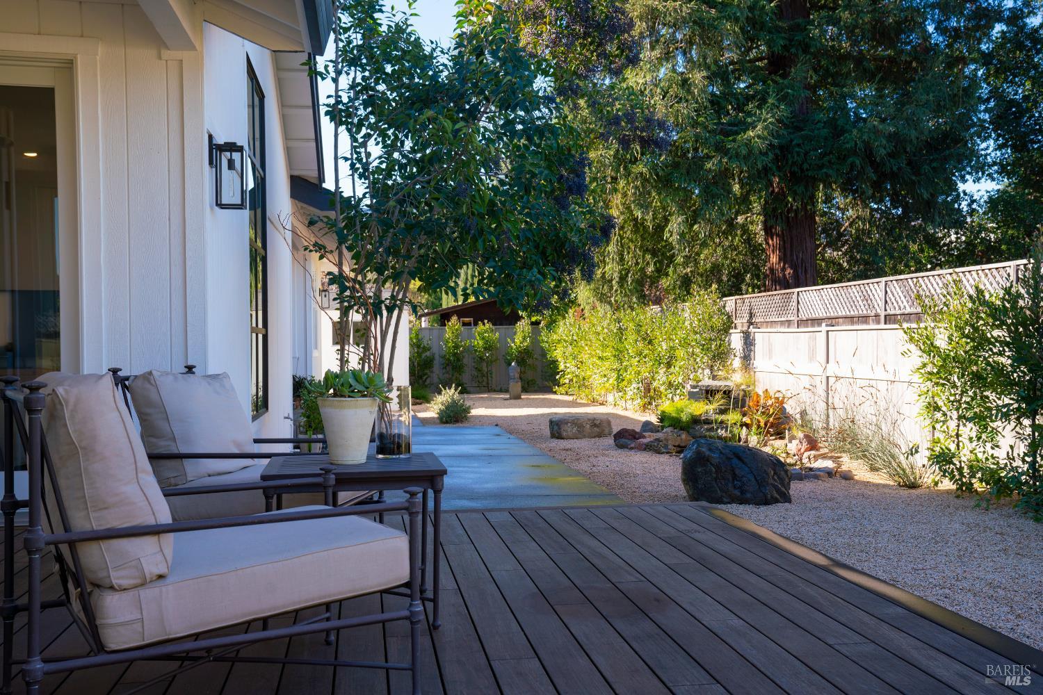 1586 Arrowhead Drive St. Helena CA 94574