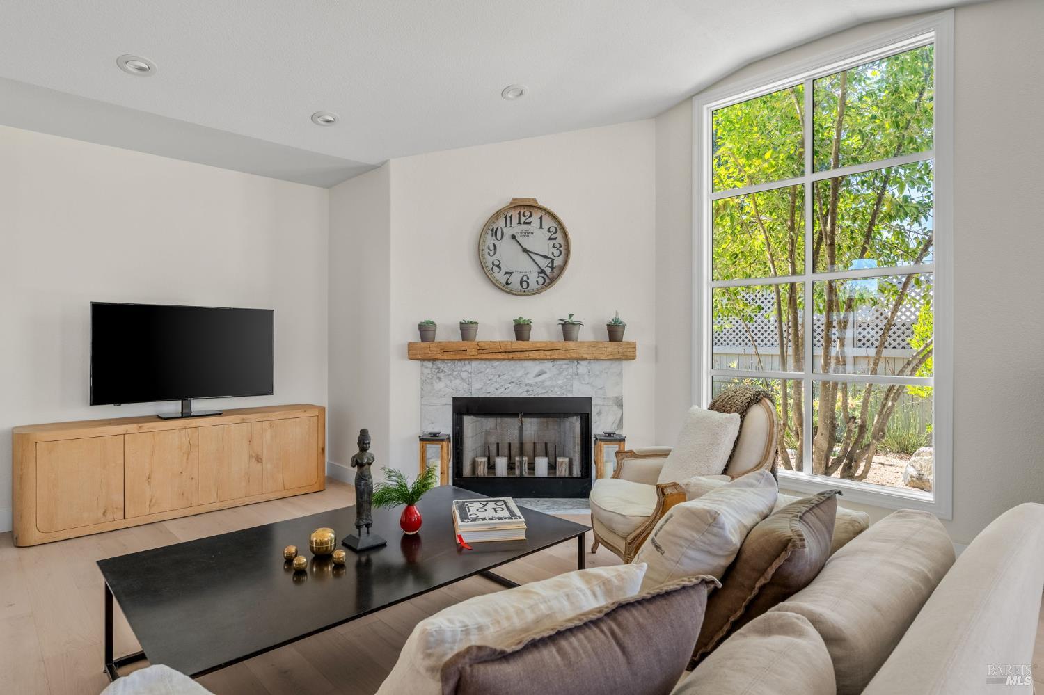 1586 Arrowhead Drive St. Helena CA 94574