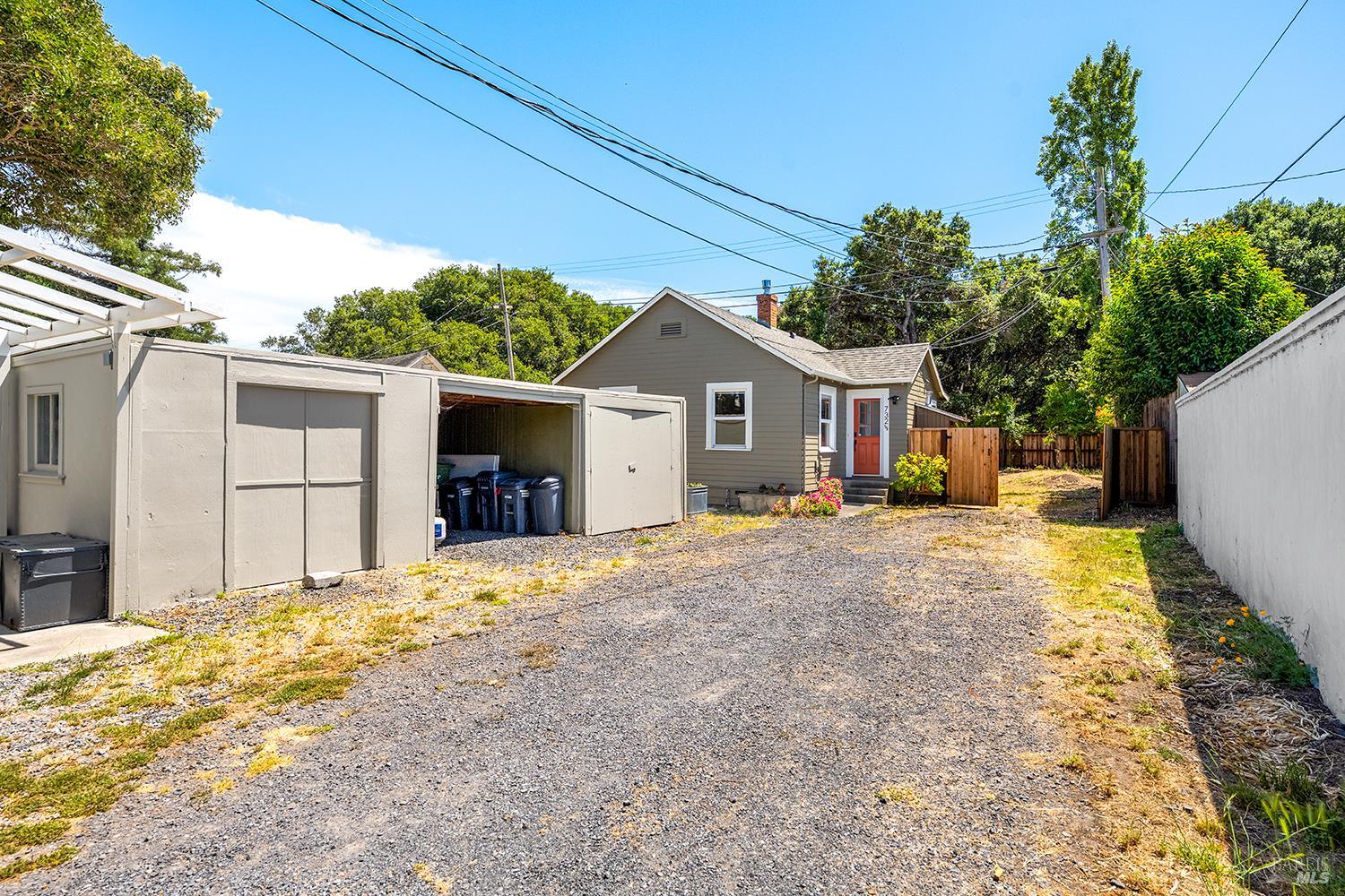 732 Petaluma Boulevard S Petaluma CA 94952