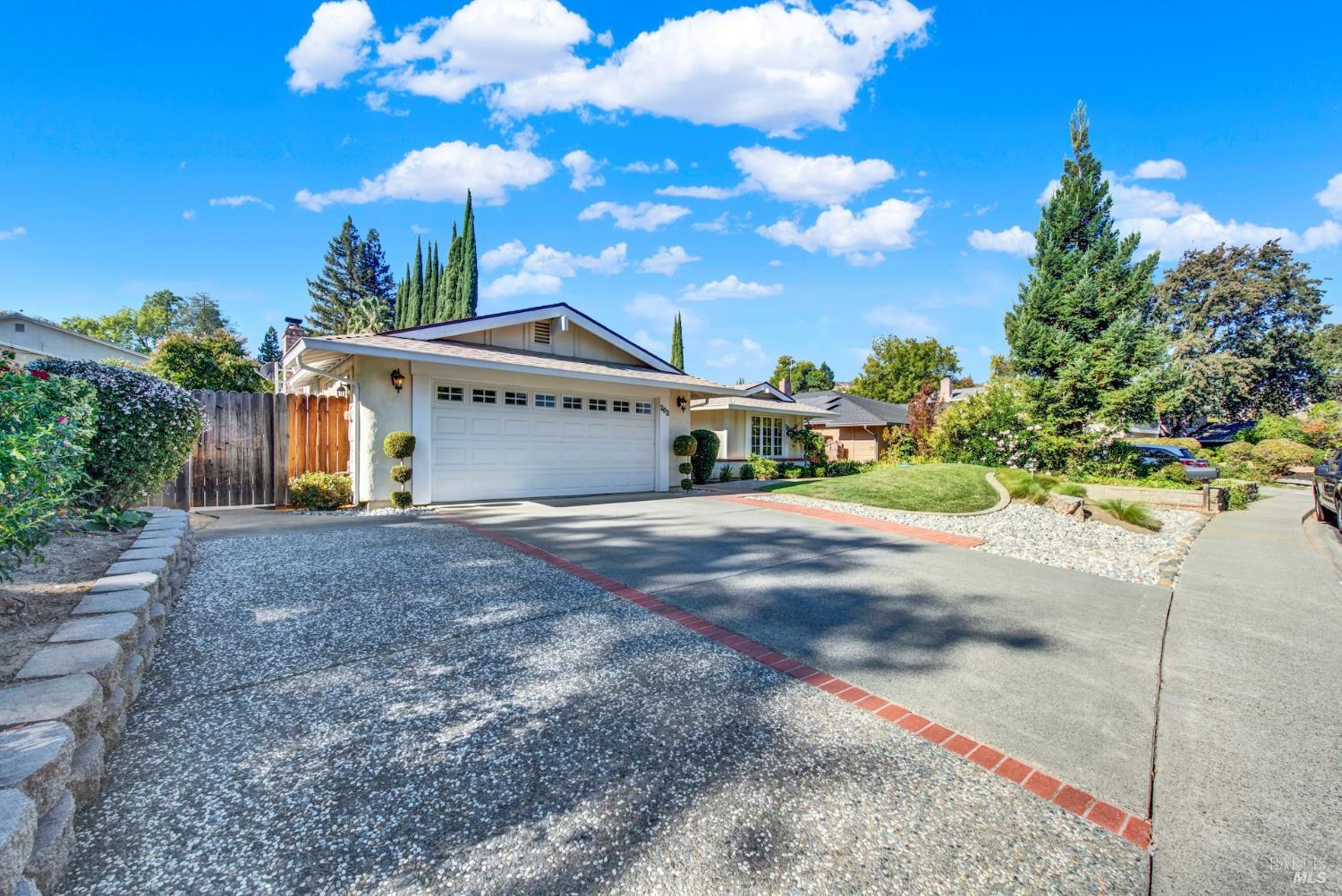 262 N Alamo Drive Vacaville CA 95688