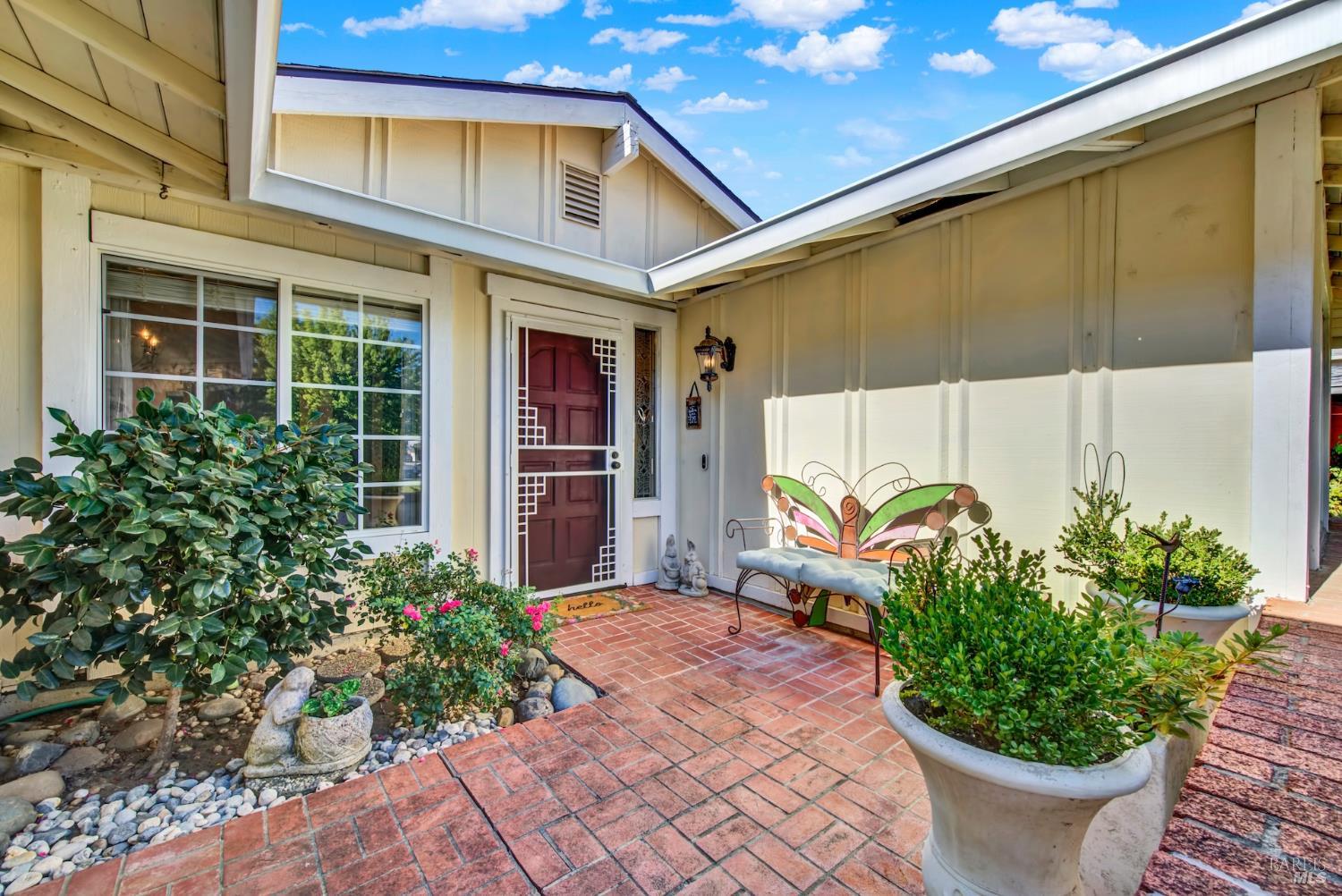 262 N Alamo Drive Vacaville CA 95688