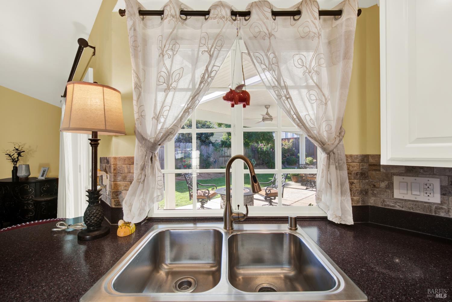 262 N Alamo Drive Vacaville CA 95688