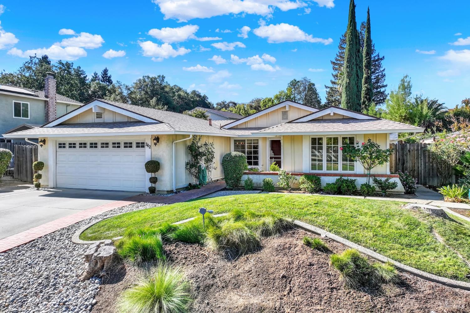 262 N Alamo Drive Vacaville CA 95688