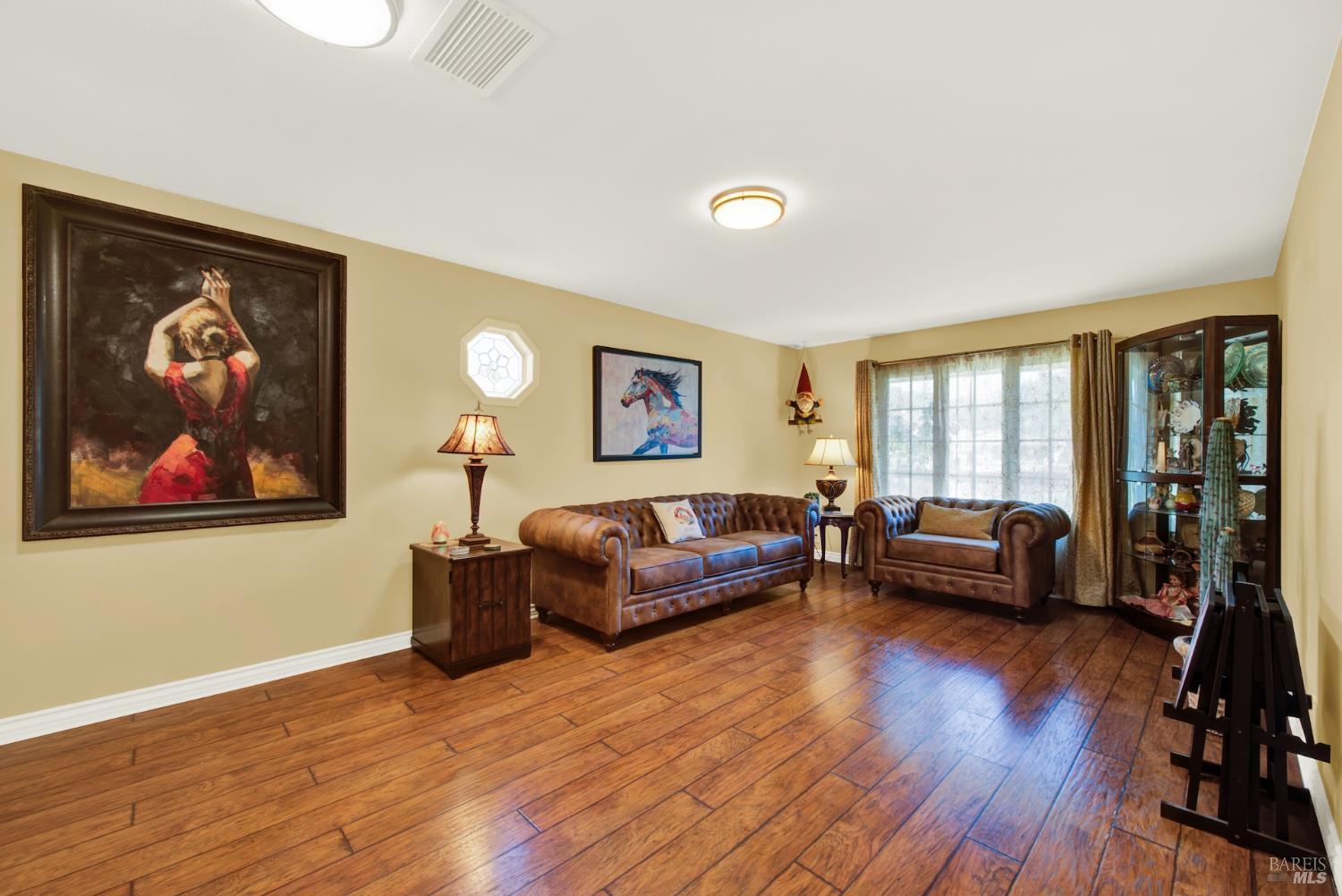 262 N Alamo Drive Vacaville CA 95688
