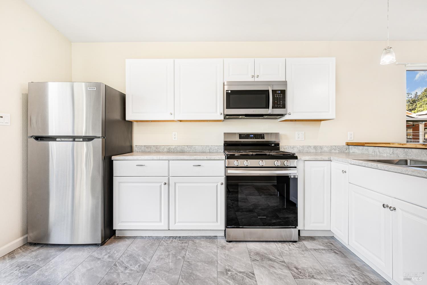 16440-16442 5th Street Guerneville CA 95446