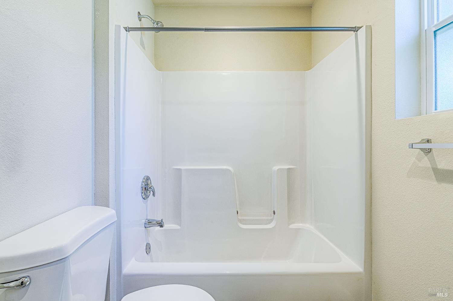 16440-16442 5th Street Guerneville CA 95446