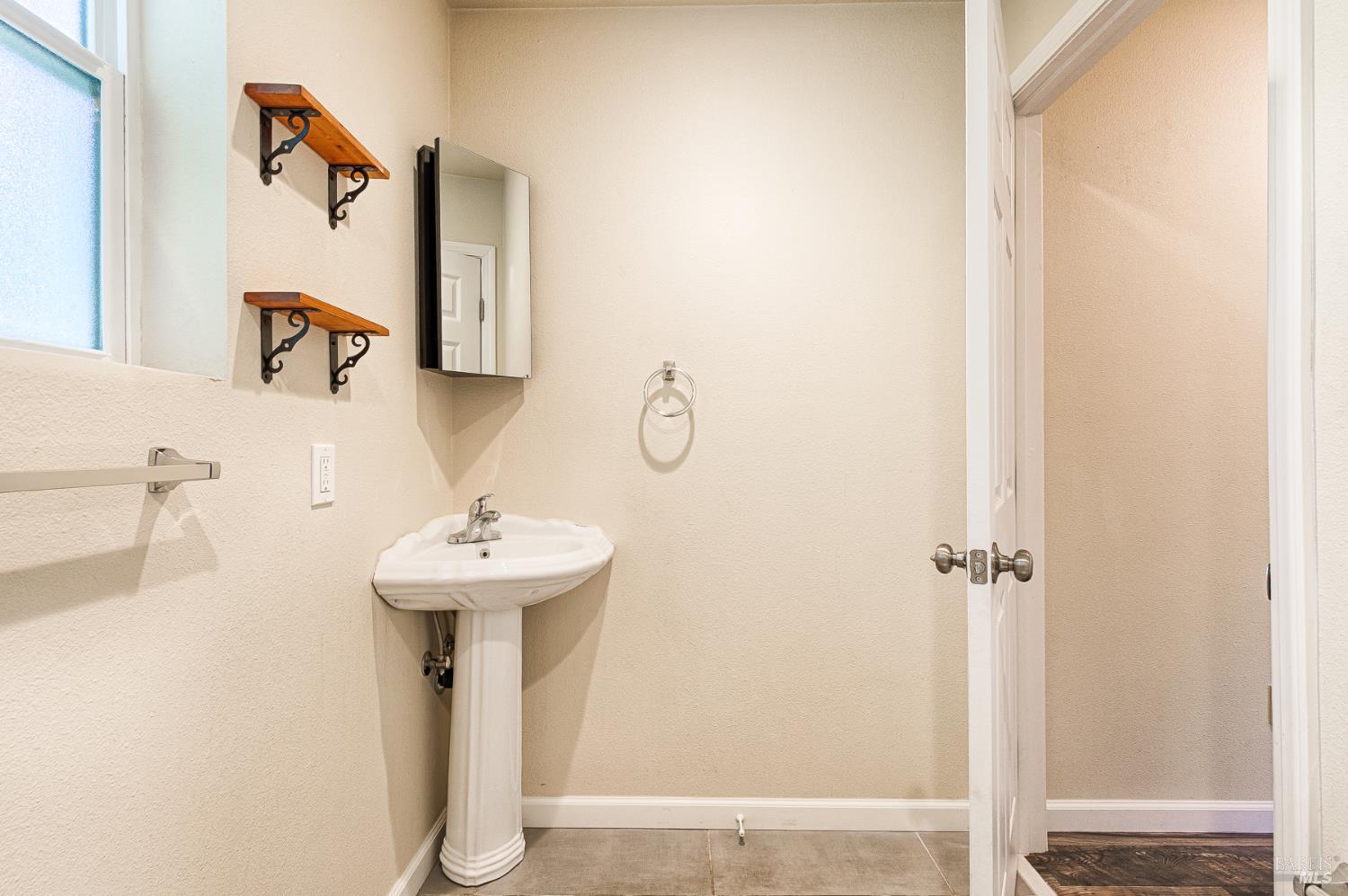 16440-16442 5th Street Guerneville CA 95446