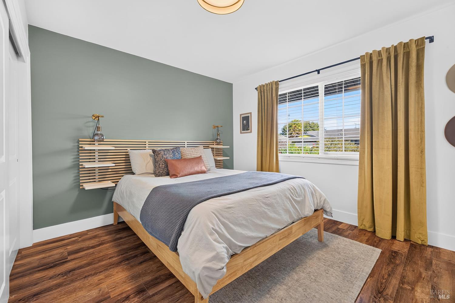 1525 Weaverly Drive Petaluma CA 94954