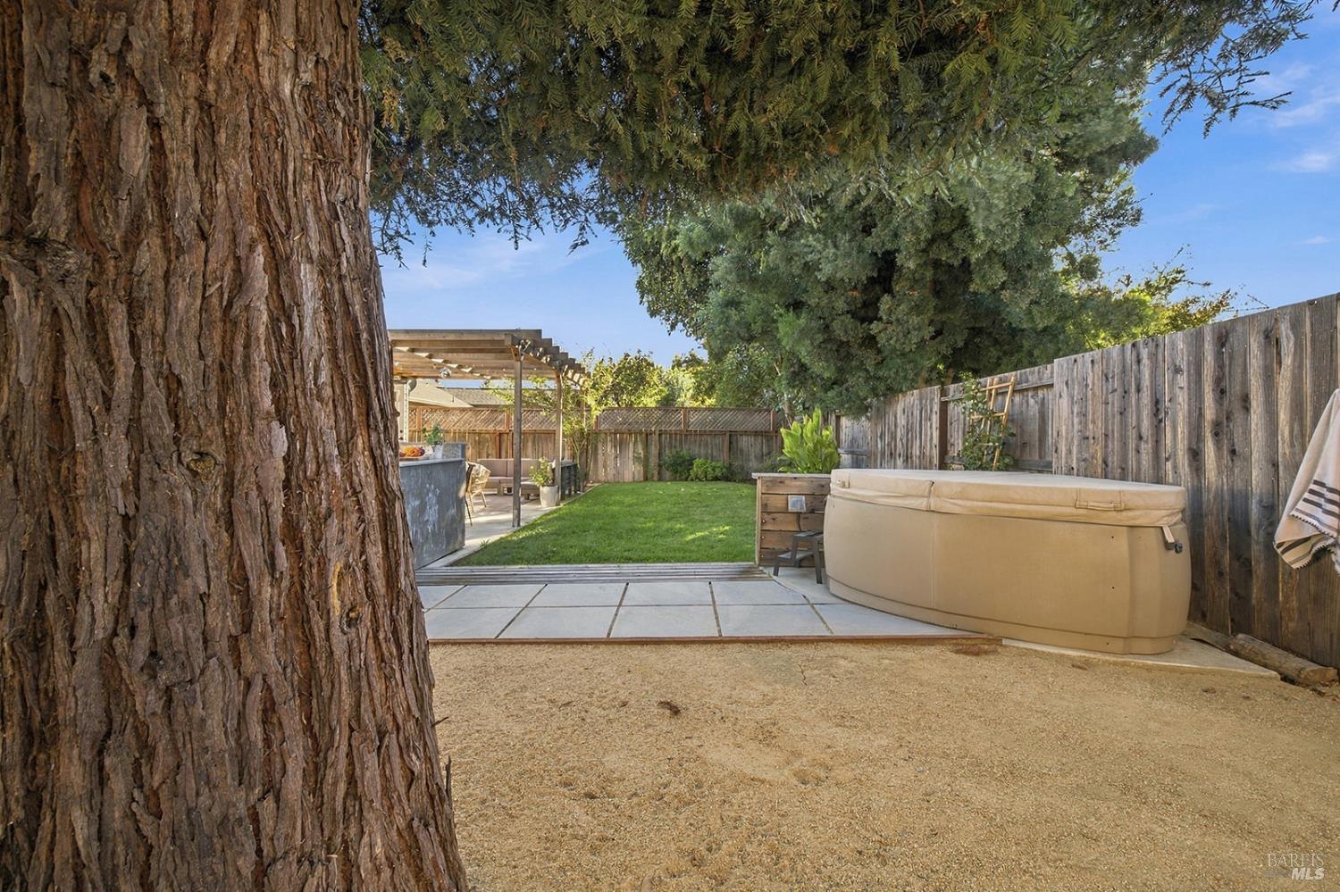 1525 Weaverly Drive Petaluma CA 94954