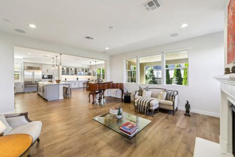 2453 Francisco Avenue Santa Rosa CA 95403