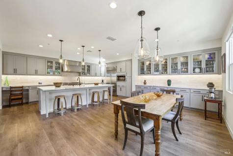 2453 Francisco Avenue Santa Rosa CA 95403