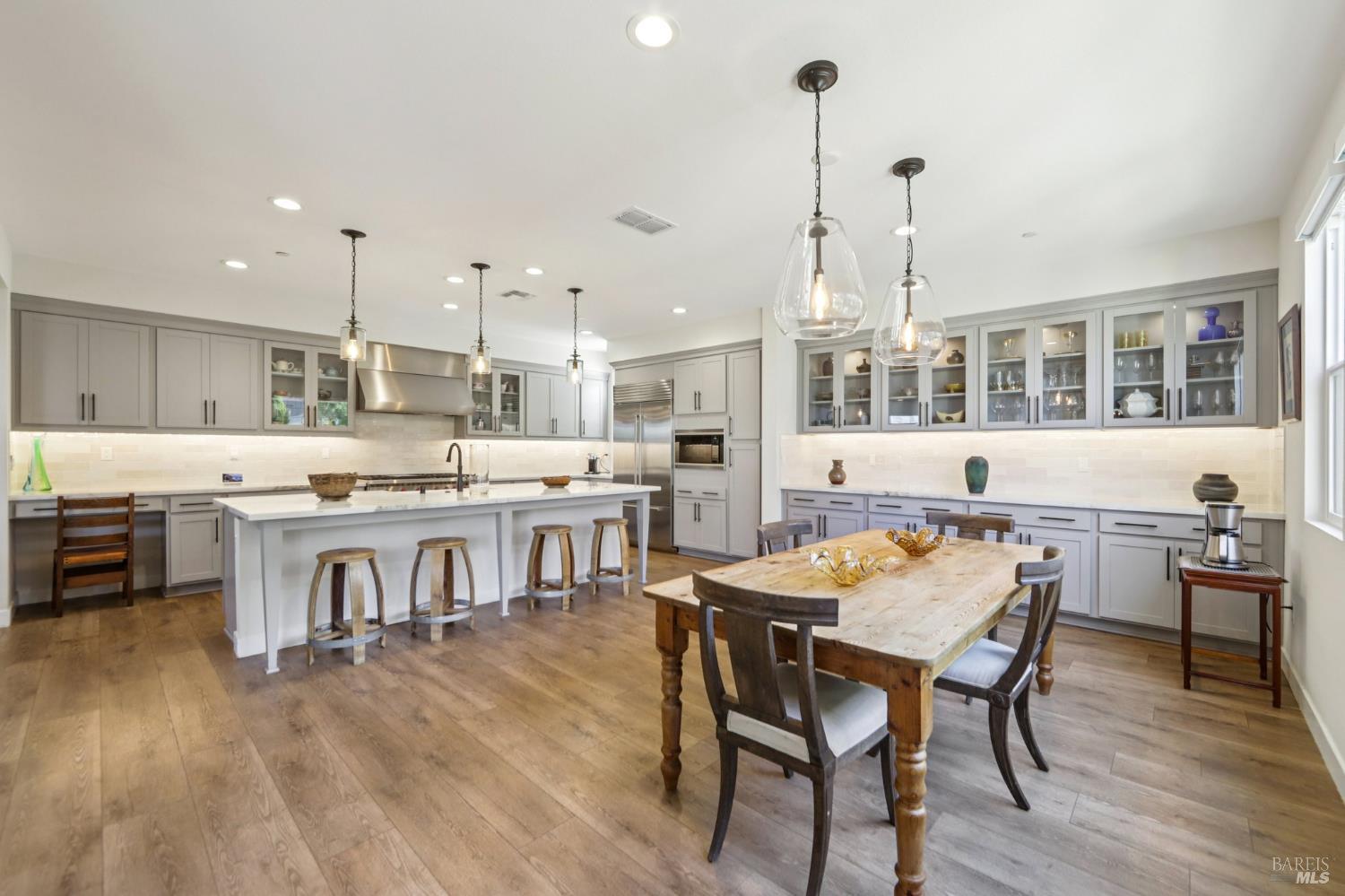 2453 Francisco Avenue Santa Rosa CA 95403