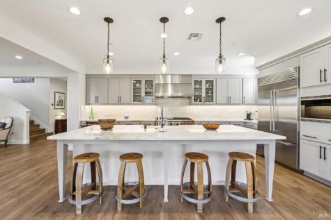 2453 Francisco Avenue Santa Rosa CA 95403