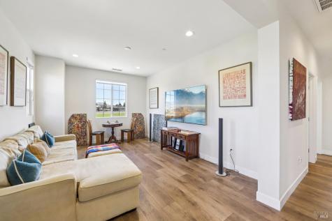 2453 Francisco Avenue Santa Rosa CA 95403