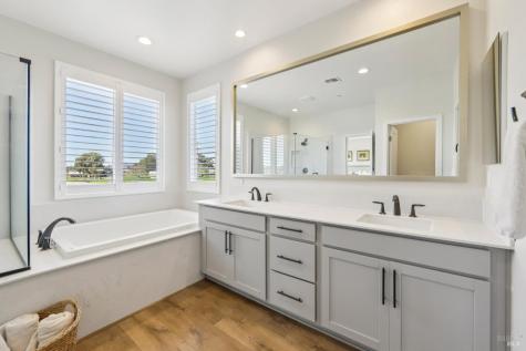2453 Francisco Avenue Santa Rosa CA 95403
