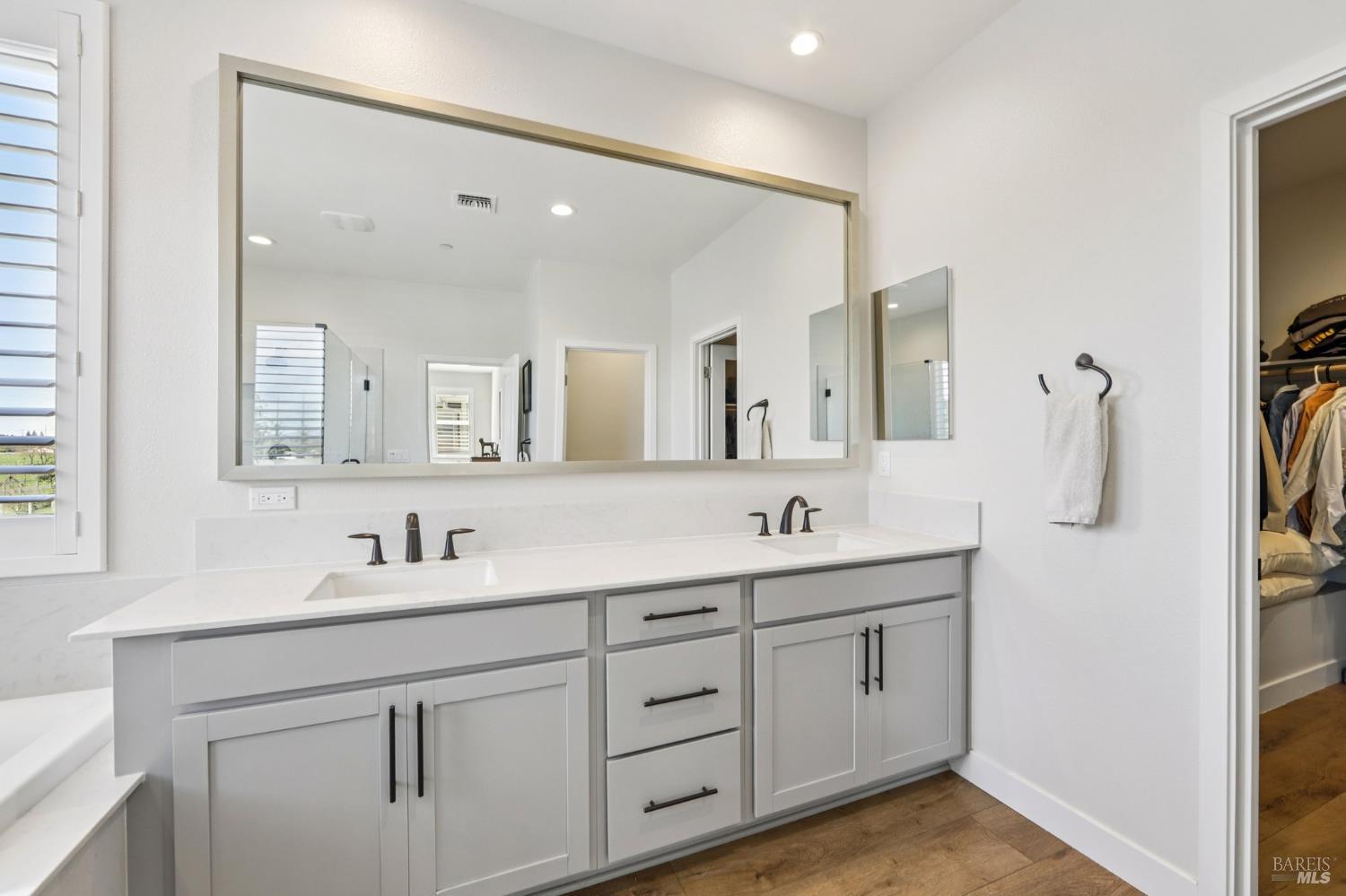 2453 Francisco Avenue Santa Rosa CA 95403