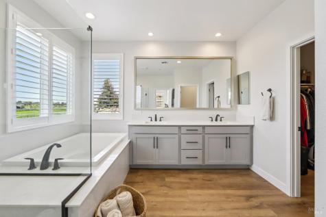 2453 Francisco Avenue Santa Rosa CA 95403