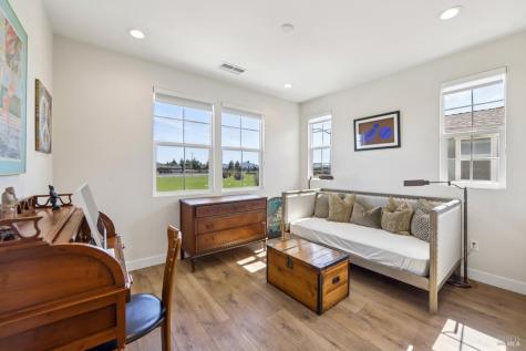 2453 Francisco Avenue Santa Rosa CA 95403