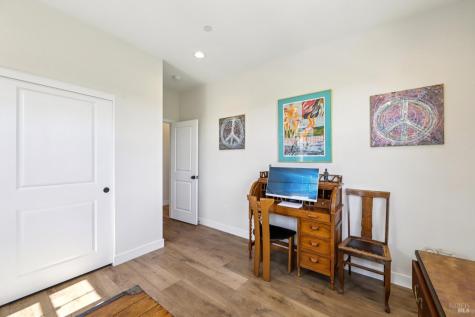 2453 Francisco Avenue Santa Rosa CA 95403
