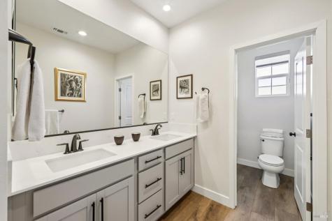 2453 Francisco Avenue Santa Rosa CA 95403