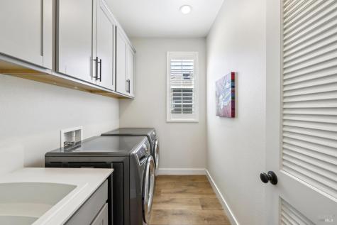 2453 Francisco Avenue Santa Rosa CA 95403