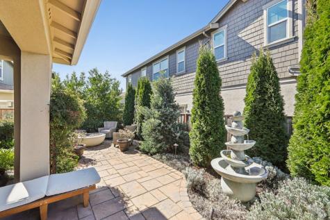 2453 Francisco Avenue Santa Rosa CA 95403