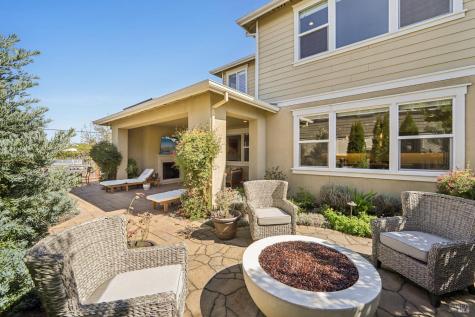 2453 Francisco Avenue Santa Rosa CA 95403