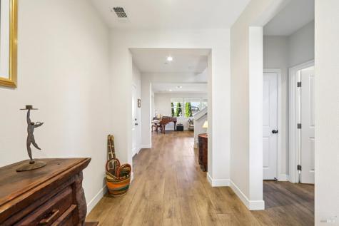 2453 Francisco Avenue Santa Rosa CA 95403