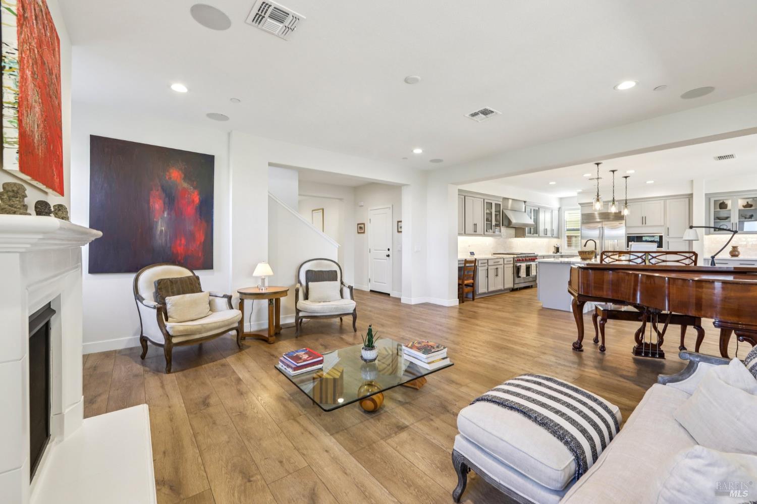 2453 Francisco Avenue Santa Rosa CA 95403