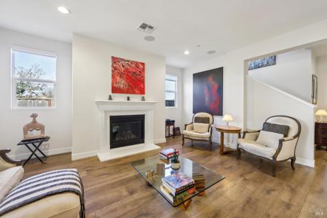 2453 Francisco Avenue Santa Rosa CA 95403