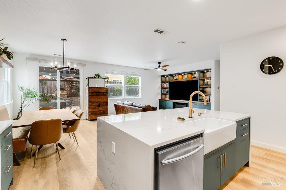 7296 Abbey Drive Vallejo CA 94591