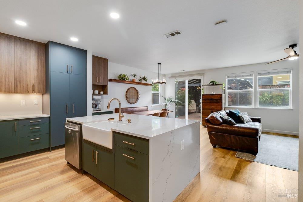7296 Abbey Drive Vallejo CA 94591