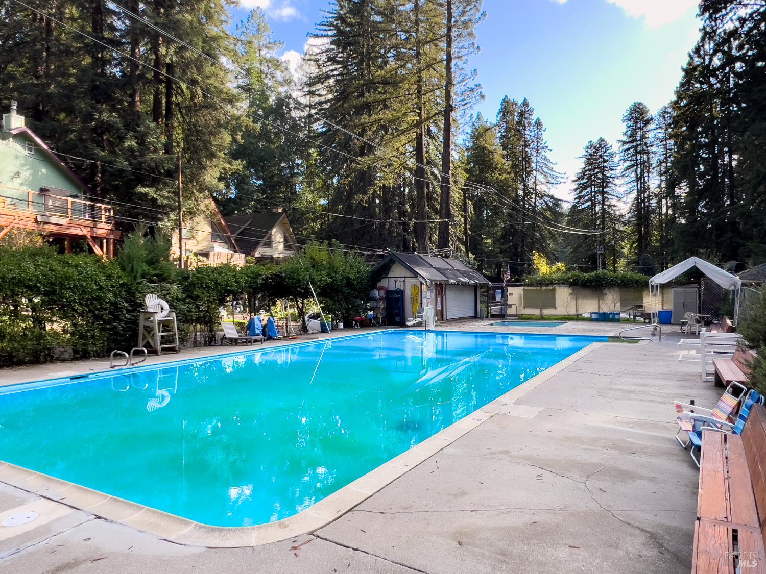 14707 Willow Road Rio Nido CA 95471