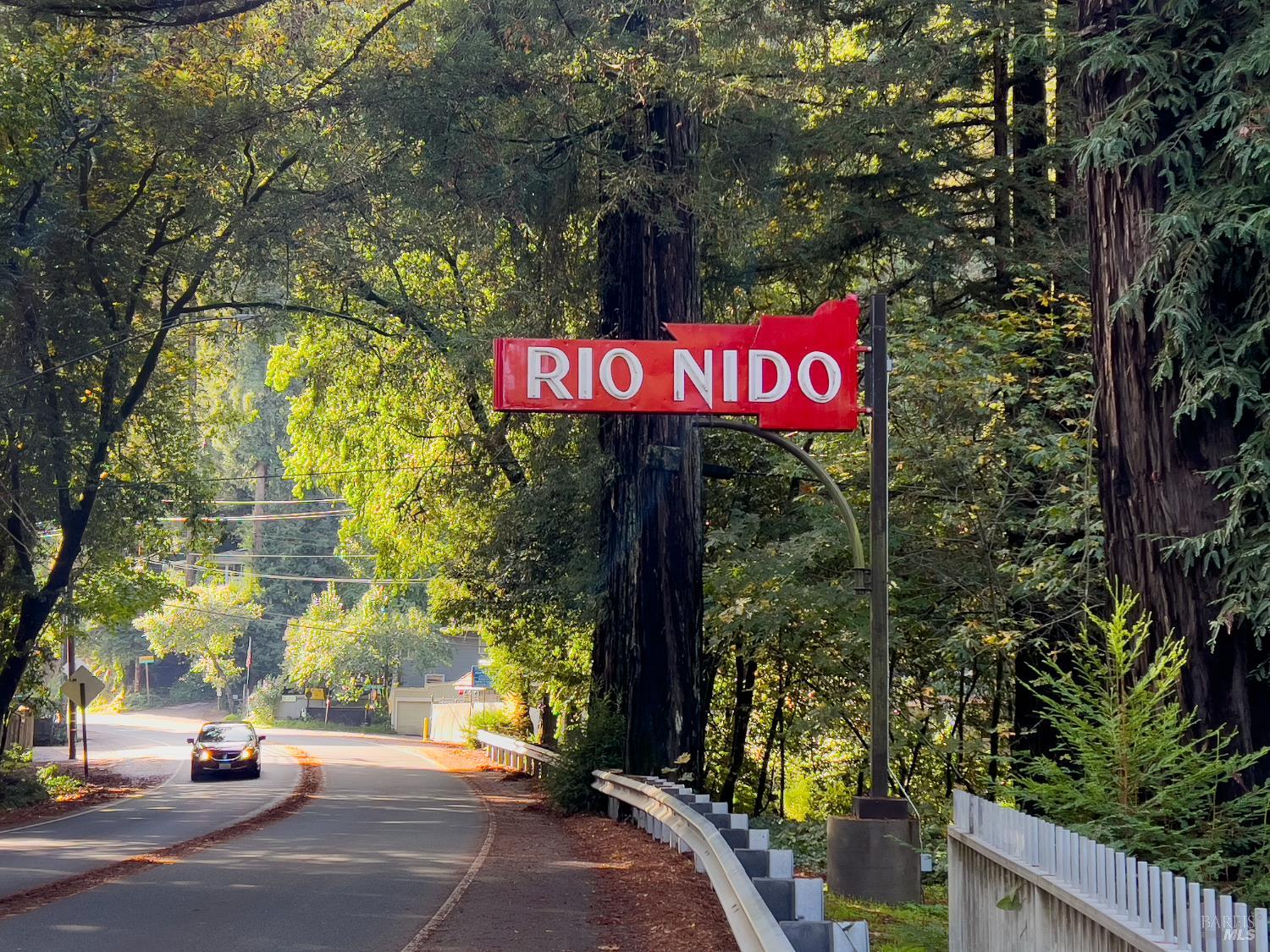 14707 Willow Road Rio Nido CA 95471