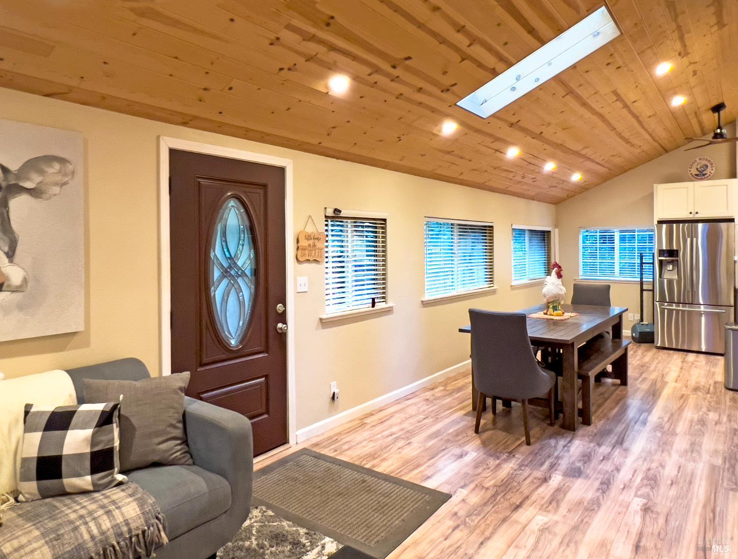 14707 Willow Road Rio Nido CA 95471