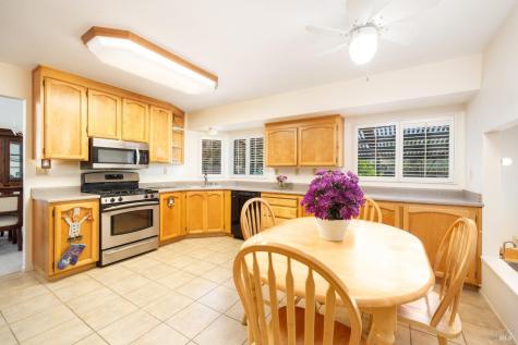 5640 Corbett Circle Santa Rosa CA 95403