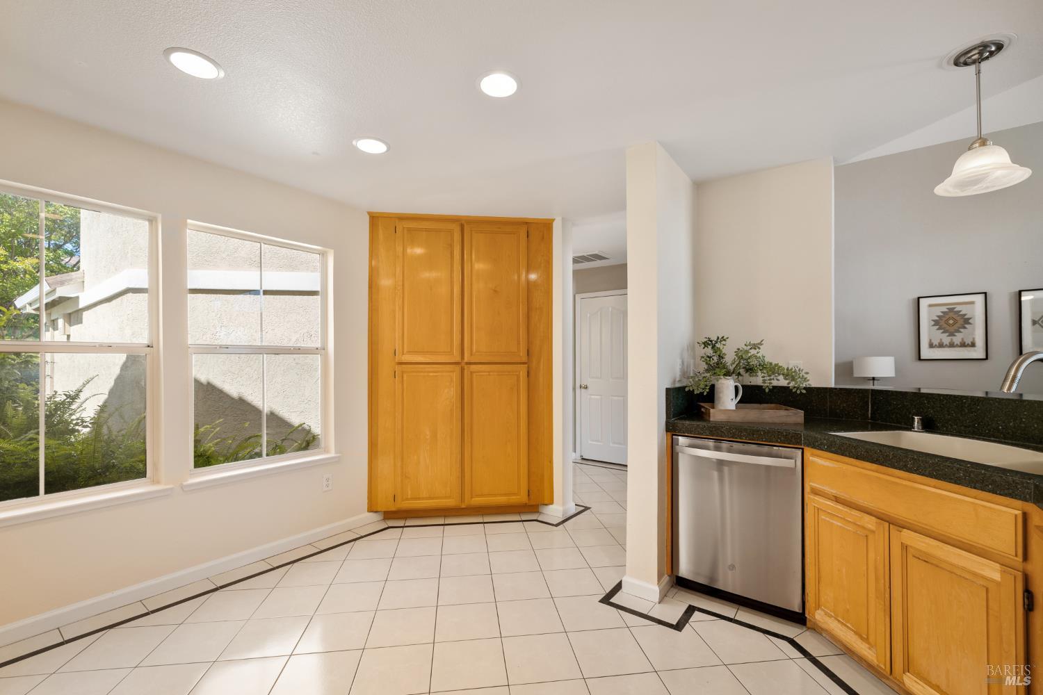 2832 Calle De Cordoba Fairfield CA 94534