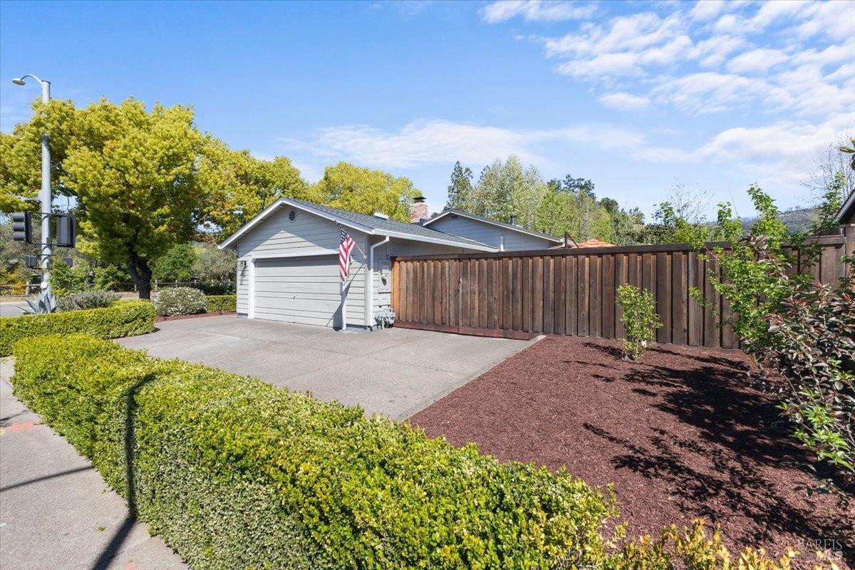 6900 Montecito Boulevard Santa Rosa CA 95409