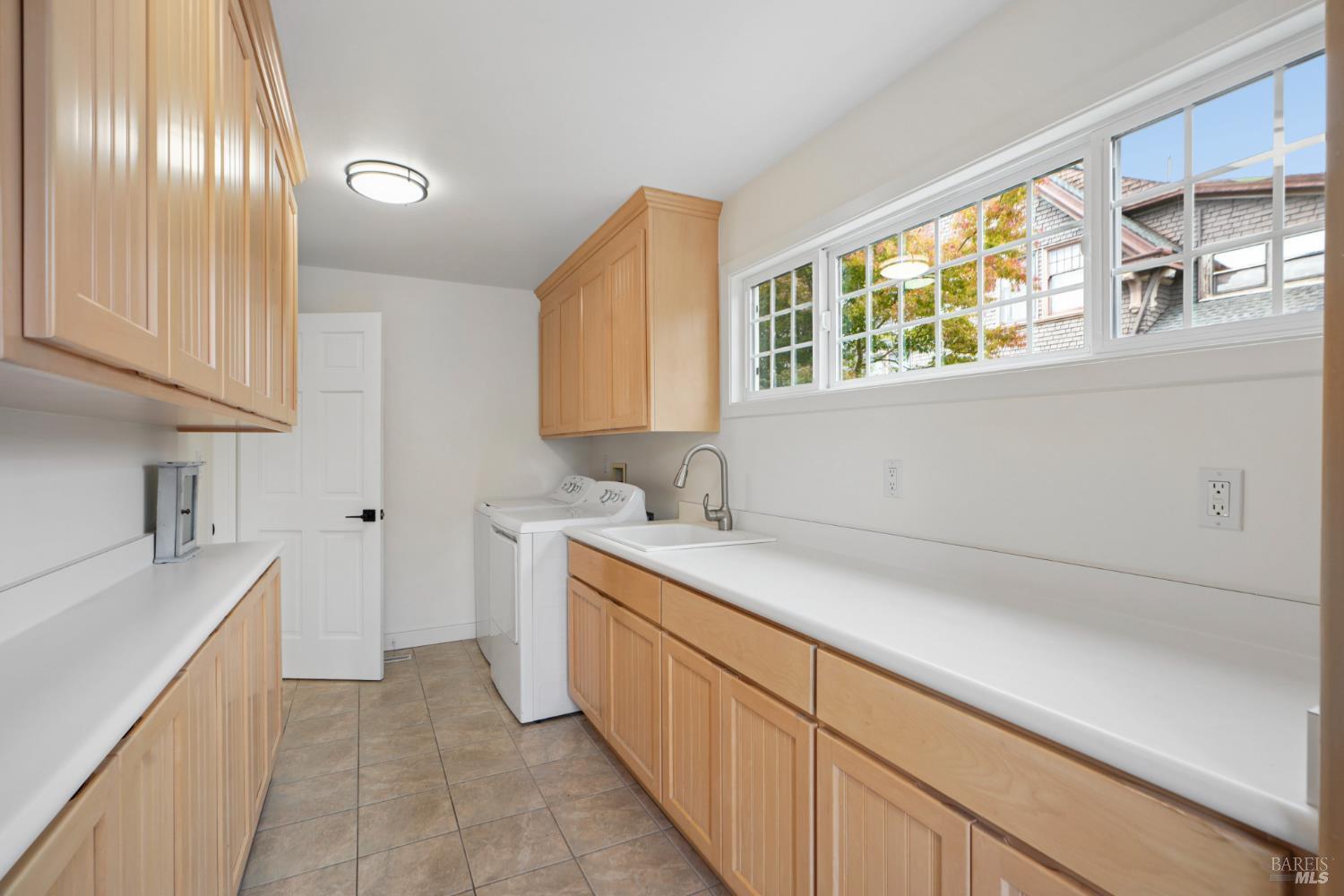 811 D Street Petaluma CA 94952