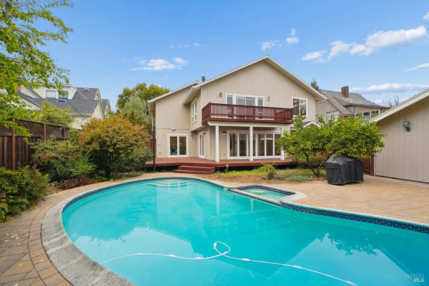 811 D Street Petaluma CA 94952