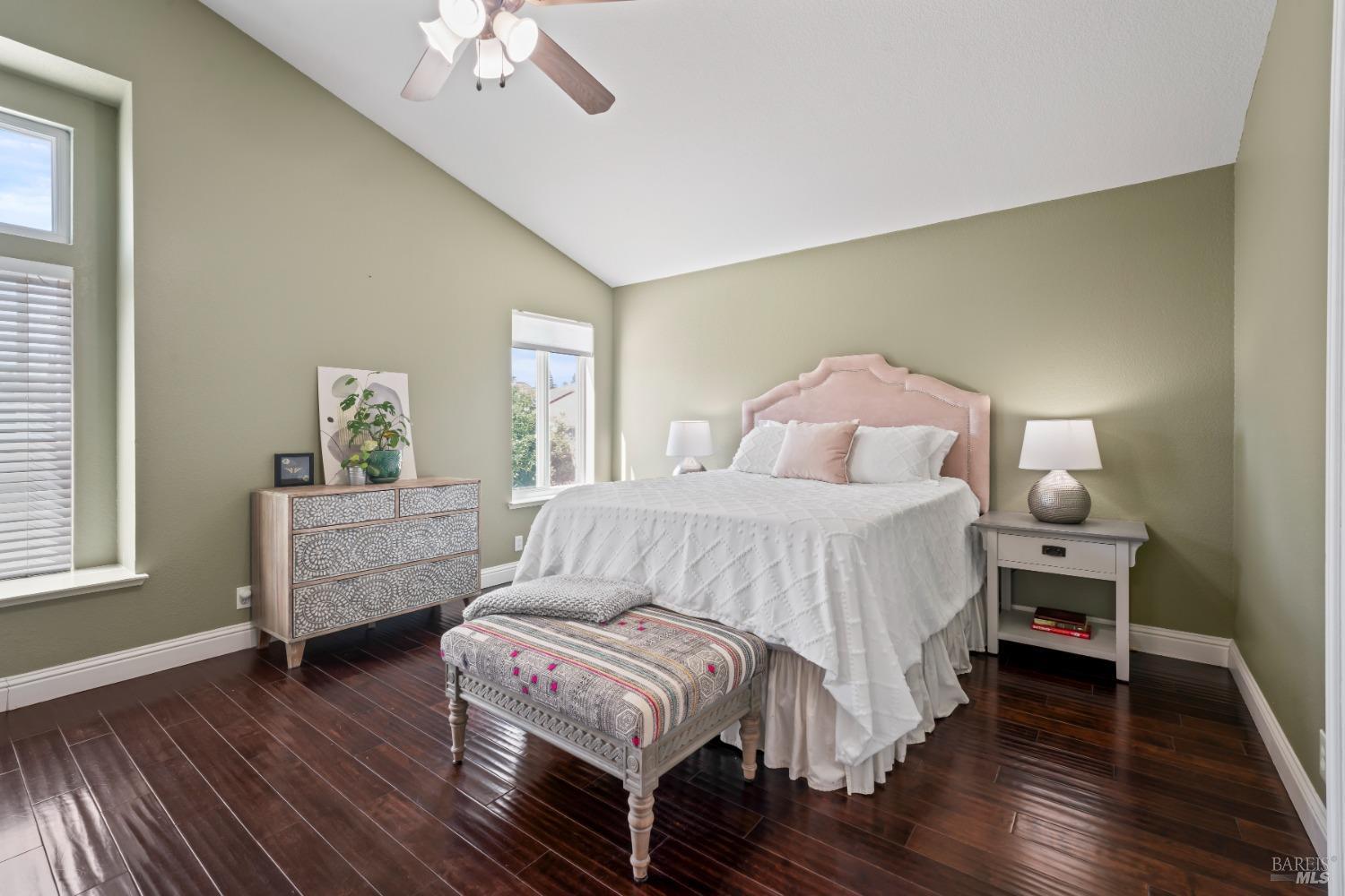 406 Rolling Oak Drive Vacaville CA 95688