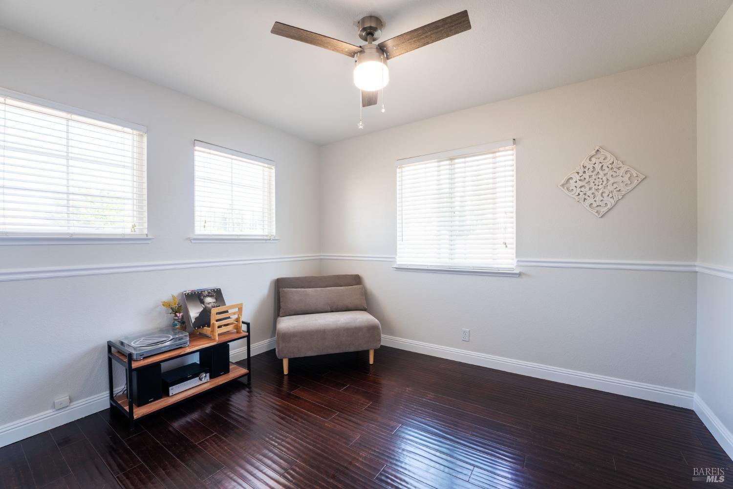 406 Rolling Oak Drive Vacaville CA 95688