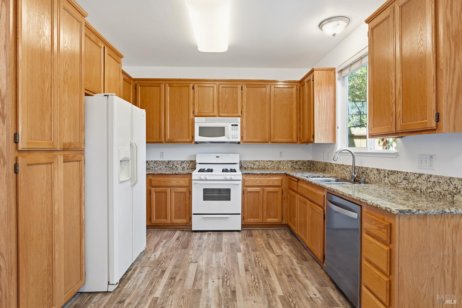 1030 Cottage Lane Ukiah CA 95482