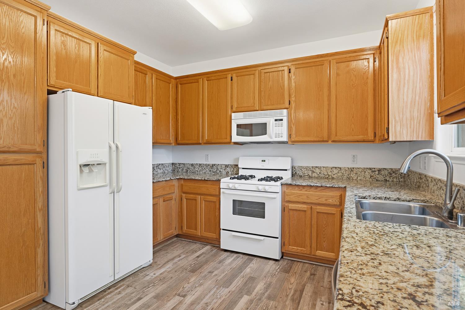 1030 Cottage Lane Ukiah CA 95482