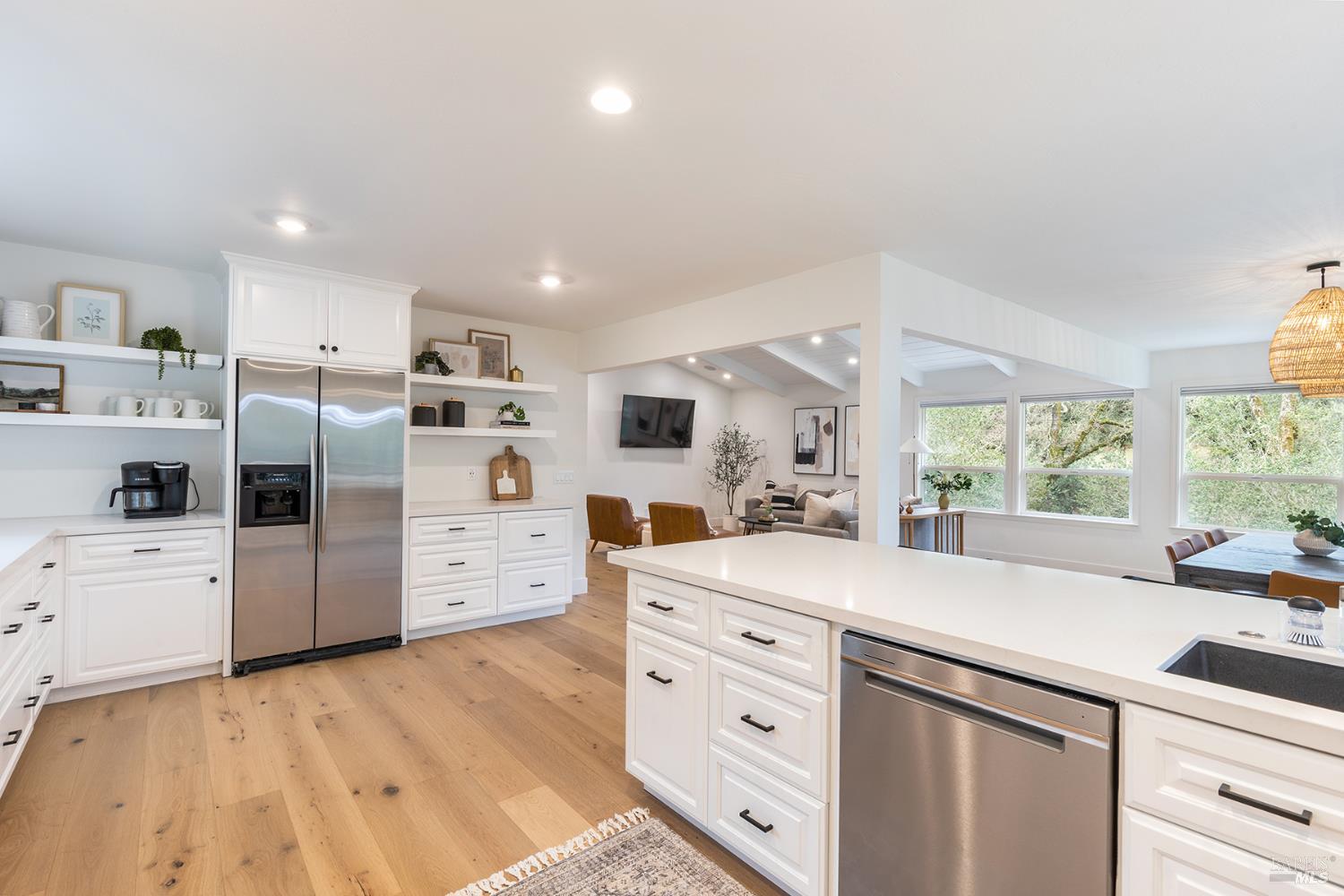 695 Chiquita Road Healdsburg CA 95448