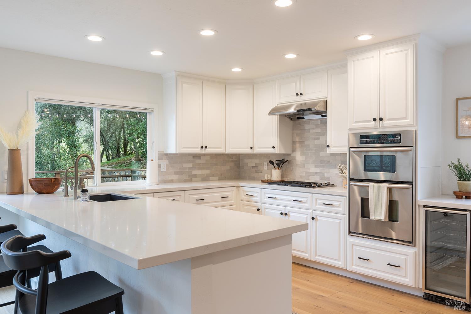 695 Chiquita Road Healdsburg CA 95448