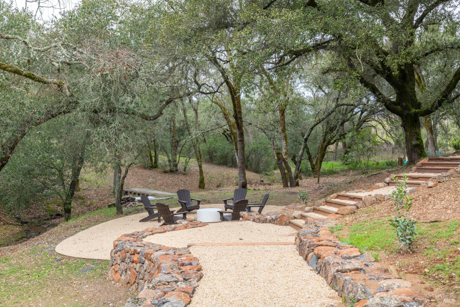 695 Chiquita Road Healdsburg CA 95448