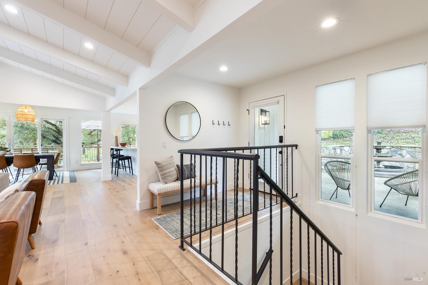 695 Chiquita Road Healdsburg CA 95448