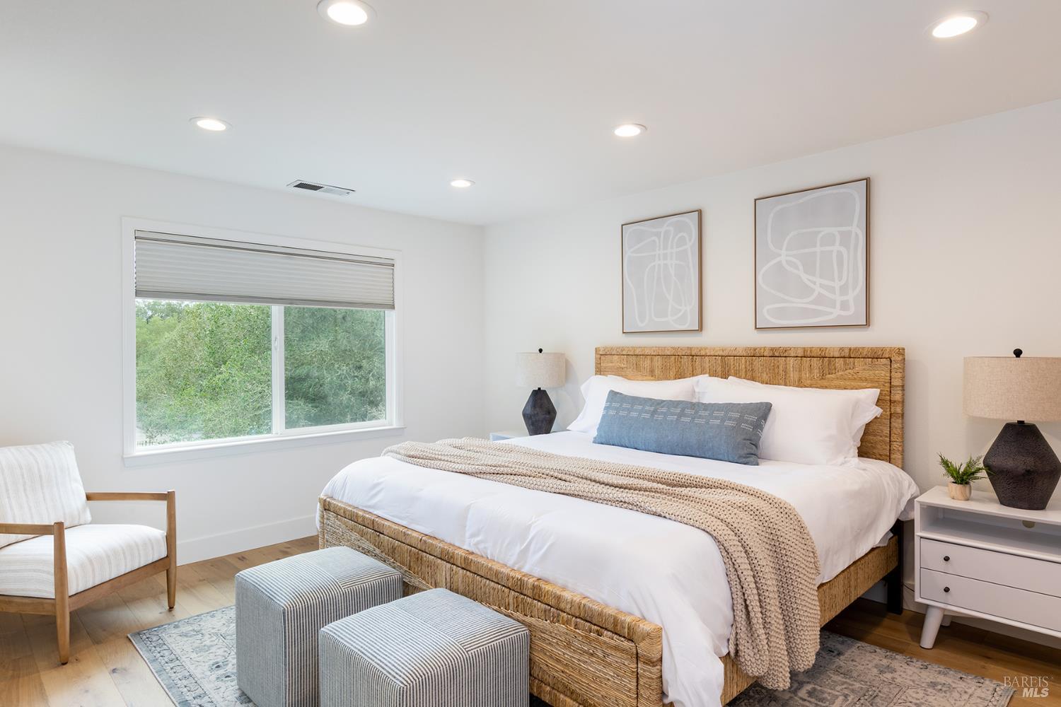 695 Chiquita Road Healdsburg CA 95448